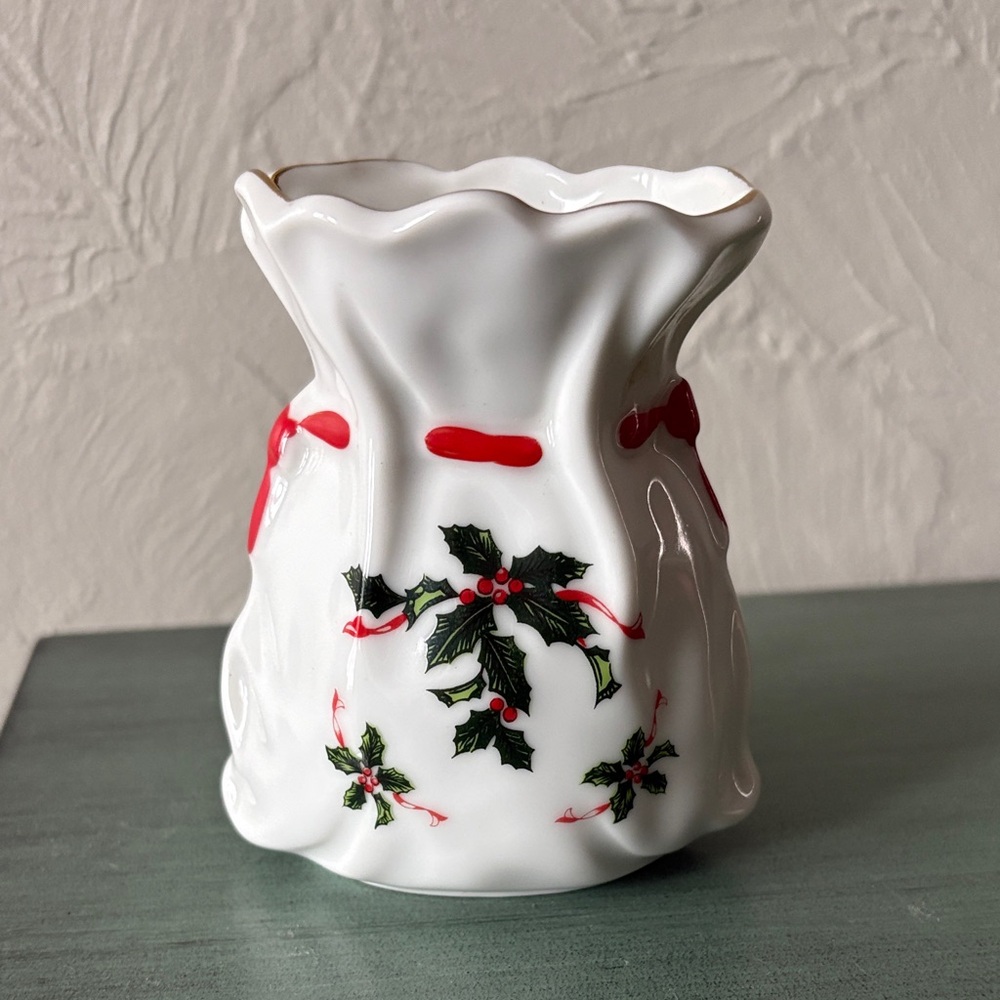 Lefton White Ceramic Holiday Holly Bud Vase with Red Accents